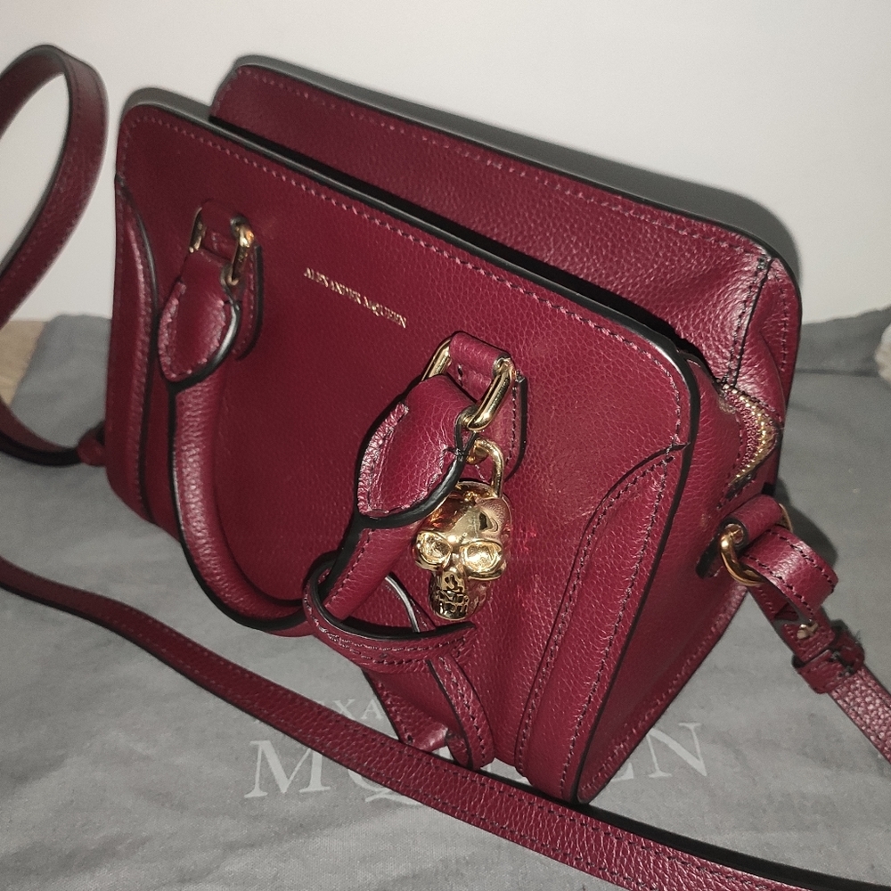 Alexander McQueen Bordeaux Leather Padlock Bag - Picture 3 of 17